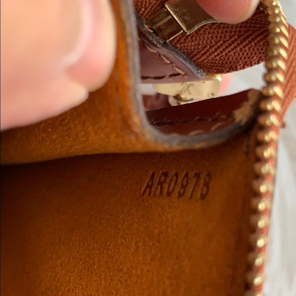 100% authentic Louis Vuitton small bag - Picture 8 of 13